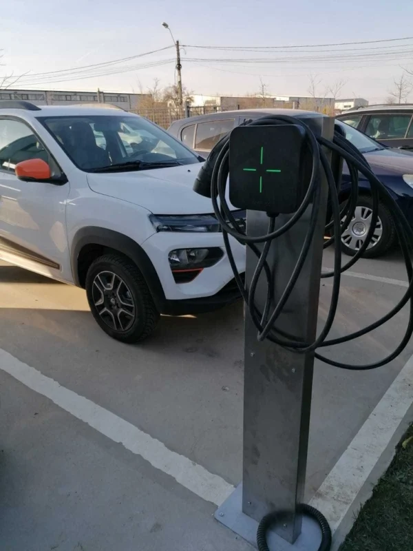 Borne de Recharge Électrique 7.4 kW AC – Double Connecteur Type 2 – Image 3